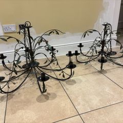 2 chandeliers / ceiling lights