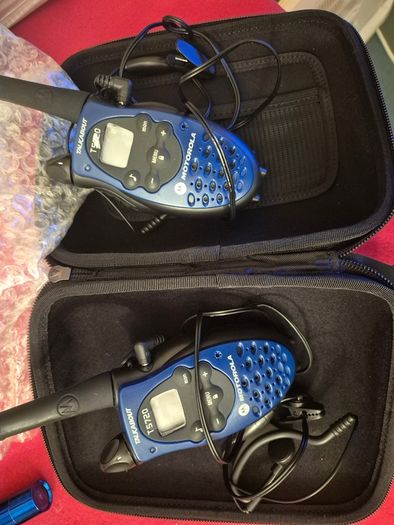 Motorola T5720 FM Walkie Talkie 2 Way Radio