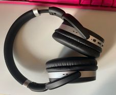 Sennheizer noise cancelling headphones BTnC 4.5