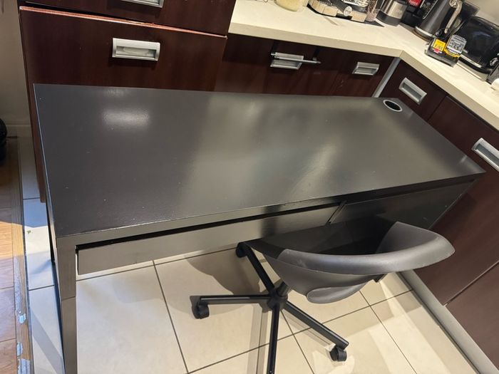desk with chair