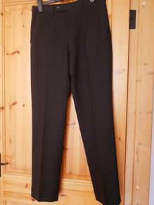 Men's Black trousers.W32'' L33''. 100% Polyester