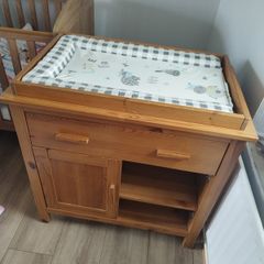 baby changing unit