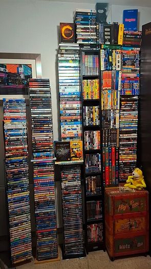 Hundreds of collectible dvd boxsets
