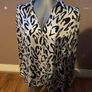 Animal black and white print shirt Image 4