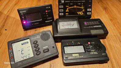 Selection of Guitar Tuners (5)