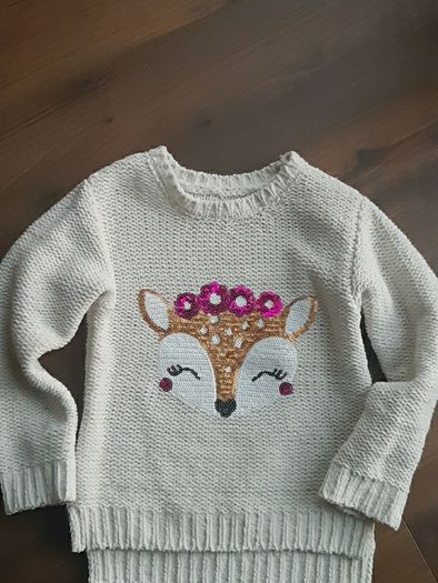 Girls white jumper size 6