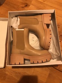 Guess Tronchetto Fl8chtele10 Beige Boots Ladies
