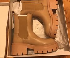 Guess Tronchetto Fl8chtele10 Beige Boots Ladies