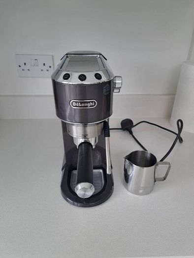 De Longhi coffee machine