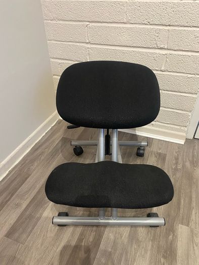 kneeling stool