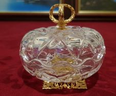 Killarney Crystal Cut Crystal Glass With Golden Crown Handle Lidded Jewelry Dish / Bowl With 22 Carat Gold Cover Handle and Footed Base Finishing Made In Ireland