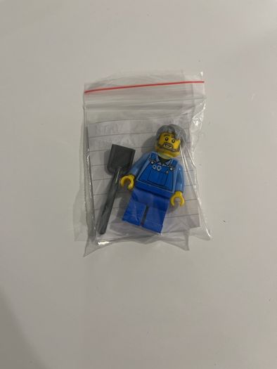 Lego City Gardener minifigure