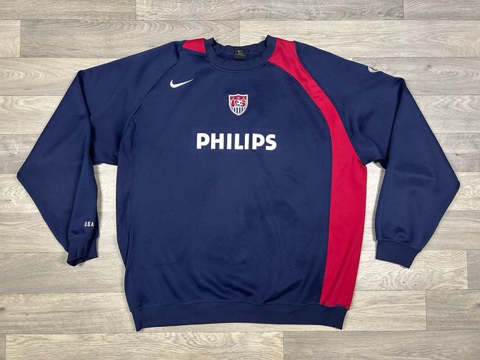 Vintage Early 90s Nike Total 90 USA Sweatshirt Mens XL