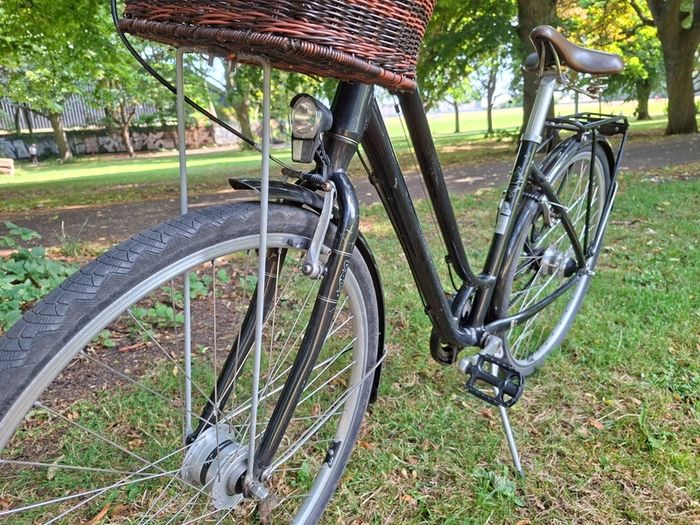 Liv Flourish 1 city bike by Giant - Medium