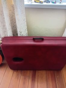 Massage table