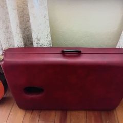 Massage table