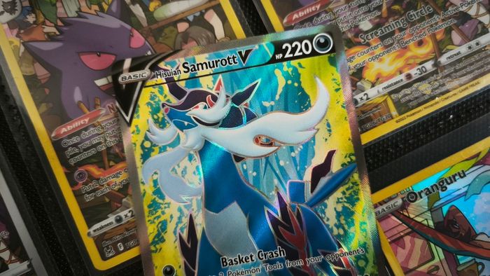 Hisuian Samurott V ! Ultra Rare ! from Astral Radiance Set ! 2022 ! Pokemon Card !