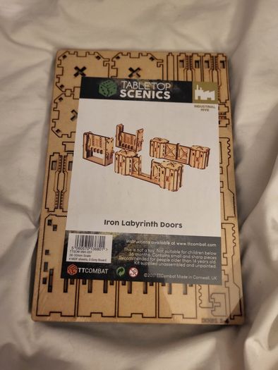 TT Combat Iron Labyrinth Doors