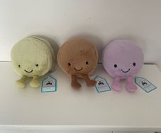 New JELLYCAT Max/ Mona/ May Macarons