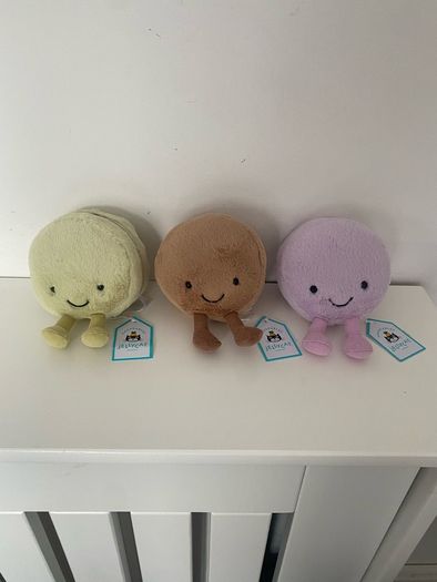 New JELLYCAT Max/ Mona/ May Macarons
