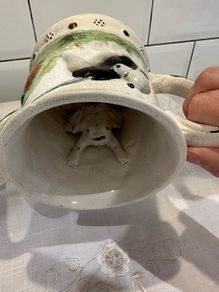 antique frog mug