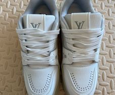 women leather runner size 5.5
