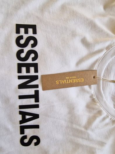Essentials t-shirt