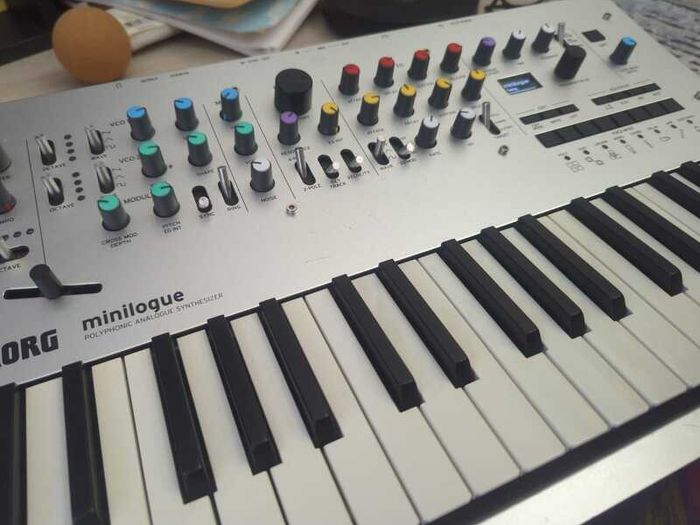 KORG Minilogue analog polysynth