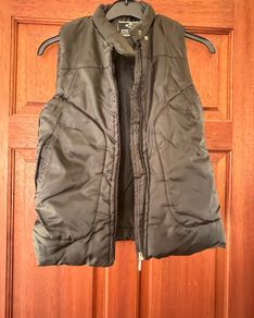 sleeveless jacket