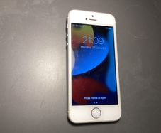 iPhone SE