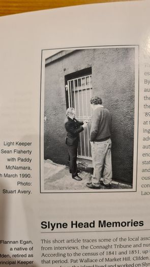 Hidden Conamara. Conamara Faoi Cheilt. Edited By Erin Gibbons. Connemara Press 1991.