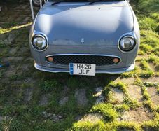 Nisan Figaro