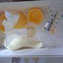 Manual breast pump Image 3