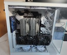 Gaming PC with 360hz monitor