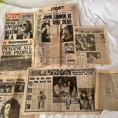 7x John Lennon Beatles death newspapers
