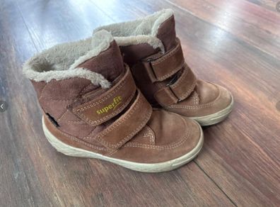 Perfect condition winter boots kids