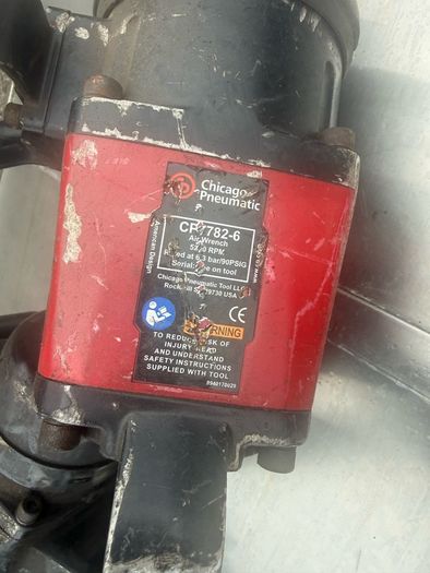 2 air impact wrench's
