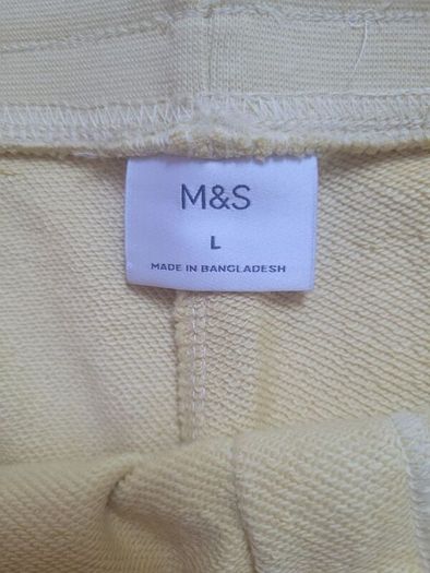 Mens size Large shorts.
