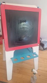 kids easel