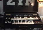 Jennings organ J.68