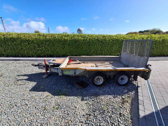 Plant Trailer
