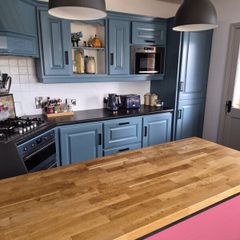 Solid Oak Painted Kitchen with Appliances