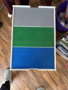 LEGO table