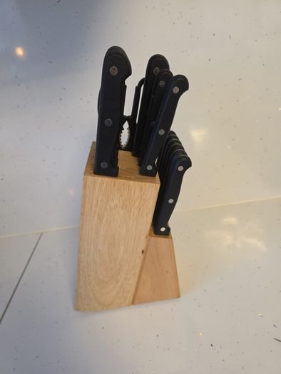Set of knives