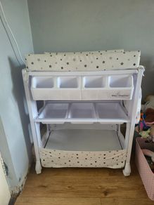 Baby elegance changing table and bath