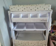 Baby elegance changing table and bath