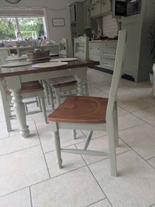 Dining table and 6 chairs