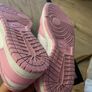 pink nike shoes Image 5