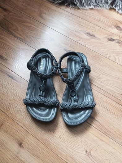 women's sandals