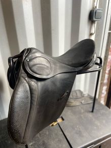 17.5 inch Stubben Saddle